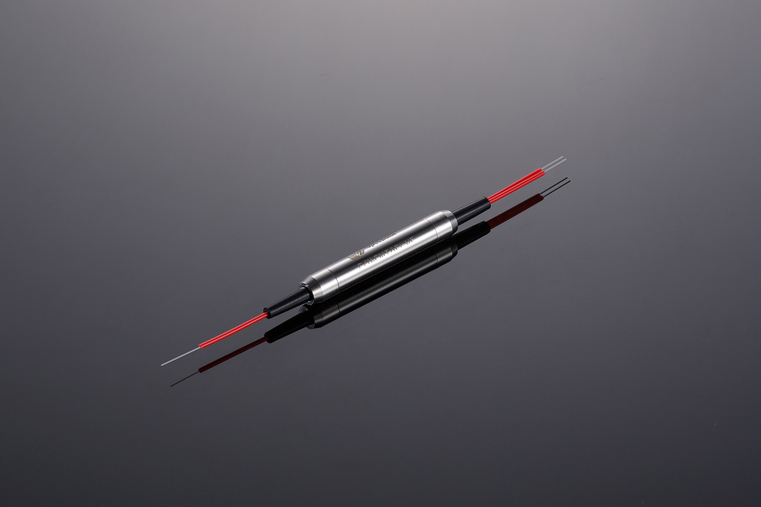 Polarization Maintaining Tap Isolator 13101590nm Optizone Technology